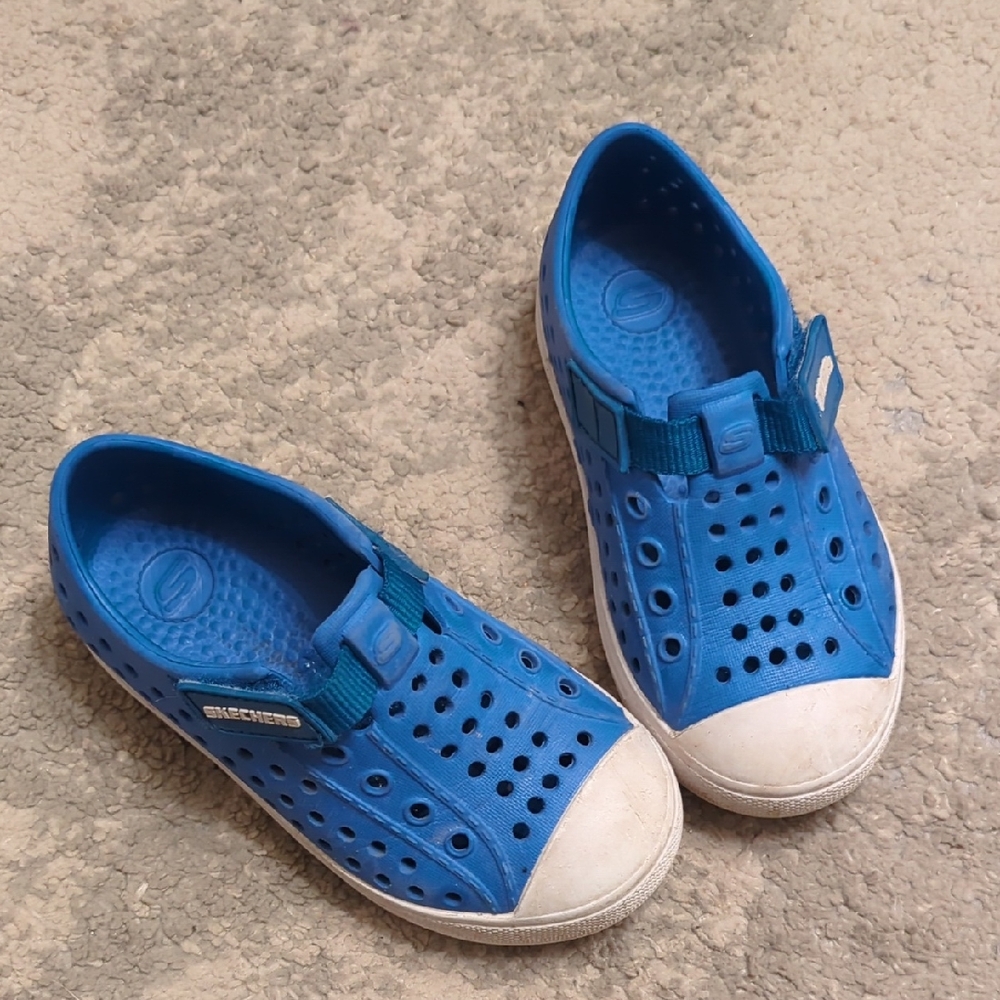 Skechers Toddler Size 7 Blue Slip-On Water-Friendly Sneakers